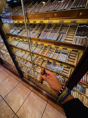 Sky Tobacco Corp, 344 Grove St, #1, Jersey City, NJ 07302-5923, US