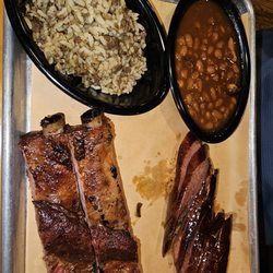 Outlaw's Barbecue - 2 meat plate combo