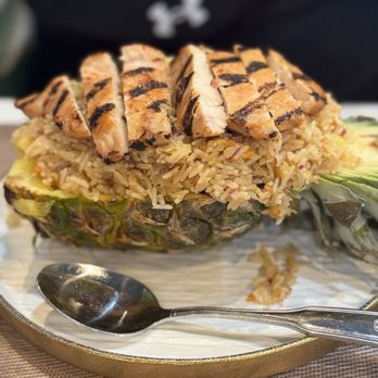 Lau Vietnamese Pho - Pineapple Chicken rice - Desserts Near Me - Saint James, New York