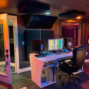 Velvet Skies Recording - Velvet Skies Control Room - Recording & Rehearsal Studios Near Me - Burnsville, Minnesota Velvet Skies Recording - Velvet Skies Control Room - Recording & Rehearsal Studios Near Me - Burnsville, Minnesota