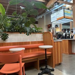 Cute area to work. Loud music though. Cute area to work. Loud music though.
