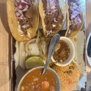 Las Carretas Mexican Restaurant  - Birria Tacos - Mexican Near Me - Winter Park, Florida