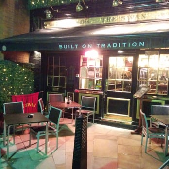 The Swan - Well kept terrace and facade - Pubs Near Me - London, XGL The Swan - Well kept terrace and facade - Pubs Near Me - London, XGL