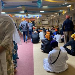 Nanak Naam Jahaj Gurudwara - Sangat hall