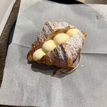 Cremcrittos - Bakeries Near Me - McKinney, Texas