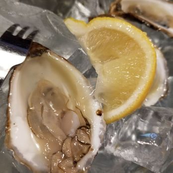 This Little Pig - The biggest oysters of the size was the said of my little lemon wedge - Pizza Near Me - Clarence, New York This Little Pig - The biggest oysters of the size was the said of my little lemon wedge - Pizza Near Me - Clarence, New York