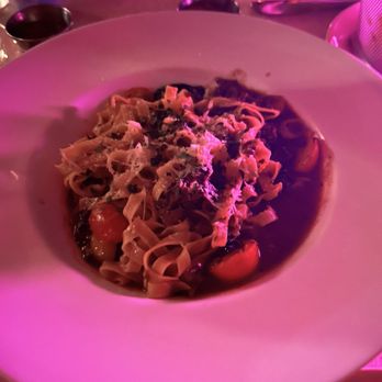Mai Tai Bar - Short rib pasta - Cocktail Bars Near Me - Honolulu, Hawaii