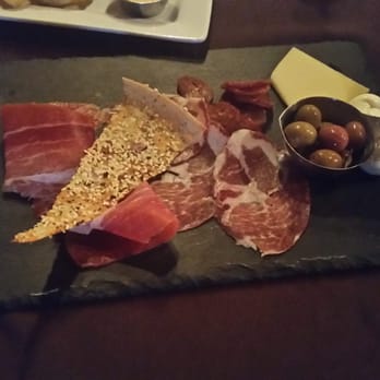 FiAMMA Ristorante - Italian Near Me - Etobicoke, Ontario