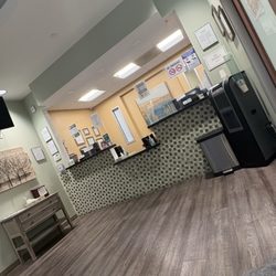 United Medical Imaging of Brea - Check in desk