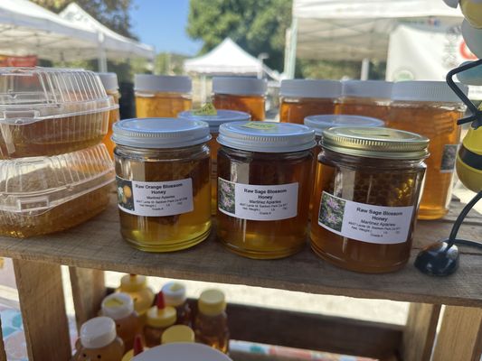 LA Rivers Farmers' Market by null