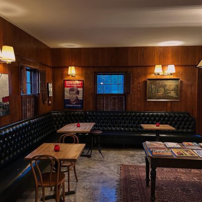 The Starlight Motor Inn by null