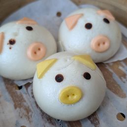These are so cute!! They have red bean paste or yellow custard inside