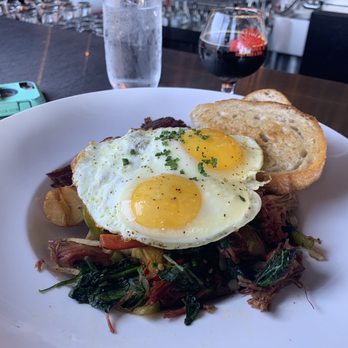 Boxcar - Corned beef hash - New American Near Me - Atlanta, Georgia Boxcar - Corned beef hash - New American Near Me - Atlanta, Georgia