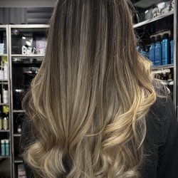 Twisted Scizzors Salon