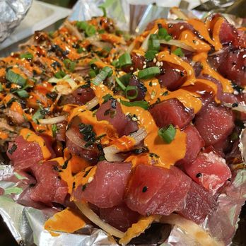 Kehau's Kitchen - Da pua'a meet the poke nachos - Hawaiian Near Me - Aiea, Hawaii