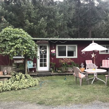 Horsefeather Farms Ranchette - Cabin - Bed & Breakfast Near Me - Applegate, Oregon Horsefeather Farms Ranchette - Cabin - Bed & Breakfast Near Me - Applegate, Oregon