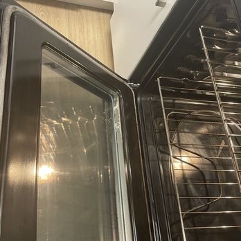 City Pointe Apartments - Stains and grease inside the oven. - Apartments Near Me - Fullerton, California City Pointe Apartments - Stains and grease inside the oven. - Apartments Near Me - Fullerton, California