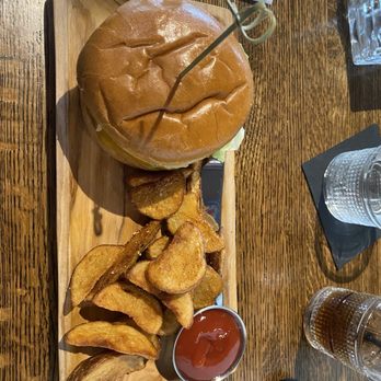 E+O Kitchen - The Banks - EO Cheeseburger and Fries - Asian Fusion Near Me - Cincinnati, Ohio