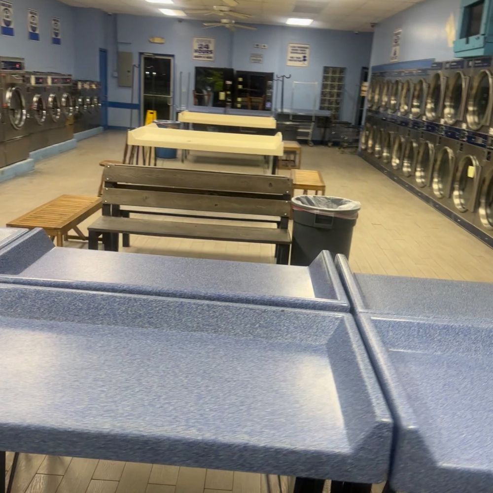 Oak Ridge Laundromat - Now this is the Norm - Laundromat Near Me - Orlando, Florida Oak Ridge Laundromat - Now this is the Norm - Laundromat Near Me - Orlando, Florida