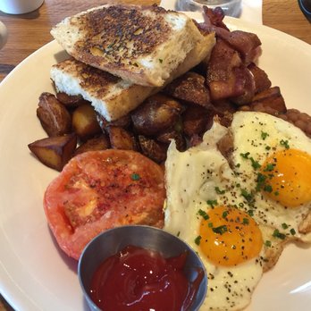 Earls Kitchen + Bar - New American Near Me - Miami, Florida
