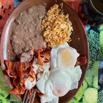 El Portal - Red chilaquiles with over easy eggs - Mexican Near Me - Rosarito, BCN El Portal - Red chilaquiles with over easy eggs - Mexican Near Me - Rosarito, BCN