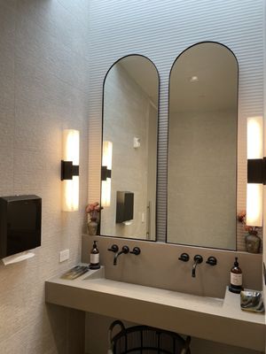 Aperture Cellars by null