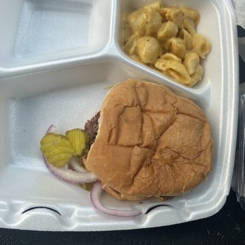 Smoke'N Ash BBQ - Kids Chopped Beef Slider with Kids Mac and Cheese - Barbeque Near Me - Arlington, Texas Smoke'N Ash BBQ - Kids Chopped Beef Slider with Kids Mac and Cheese - Barbeque Near Me - Arlington, Texas