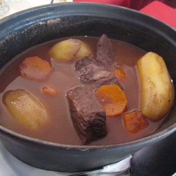La Marmite - Beef bourguignon - French Near Me - Boulogne Billancourt, 92