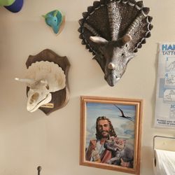 Jurassic Ink Tattoo - Bathroom art