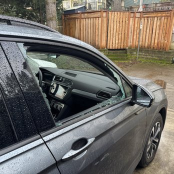 Collision Auto Glass & Calibration - Auto Glass Services Near Me - Portland, Oregon Collision Auto Glass & Calibration - Auto Glass Services Near Me - Portland, Oregon