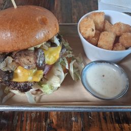 Classic cheeseburger with added mushrooms; tots and ranch