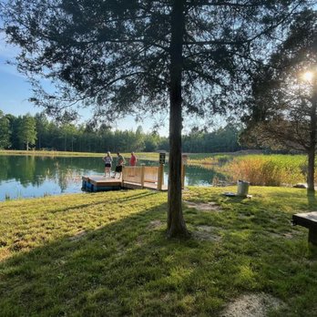 Huggins Haven RV Campground - Enjoying the pond - Campgrounds Near Me - Saint Charles, Kentucky