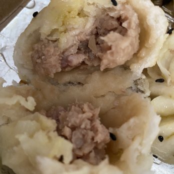 Mayflower Dumpling Express - Inside the Pork Pan-fried dumpling - Dim Sum Near Me - Anaheim, California Mayflower Dumpling Express - Inside the Pork Pan-fried dumpling - Dim Sum Near Me - Anaheim, California