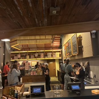 Salt & Straw - Inside - Ice Cream & Frozen Yogurt Near Me - Portland, Oregon