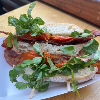 Magpie Cafe - Summer BLT - New American Near Me - Sacramento, California Magpie Cafe - Summer BLT - New American Near Me - Sacramento, California
