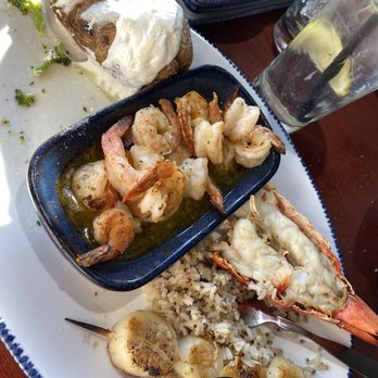 Red Lobster - Seafood Near Me - Colonie, New York