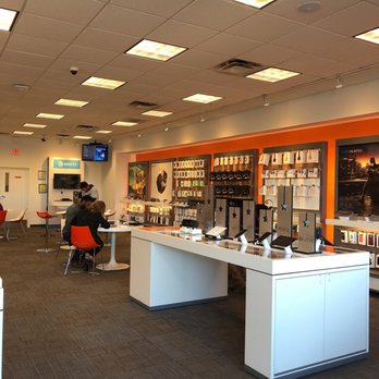 AT&T Store - Mobile Phones Near Me - Palmdale, California AT&T Store - Mobile Phones Near Me - Palmdale, California