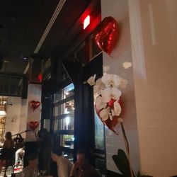 Loch Bar - Vday decor
