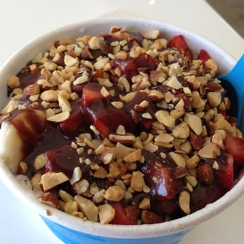 SweetSnow - Strawberry shaved snow - Desserts Near Me - Northridge, California SweetSnow - Strawberry shaved snow - Desserts Near Me - Northridge, California
