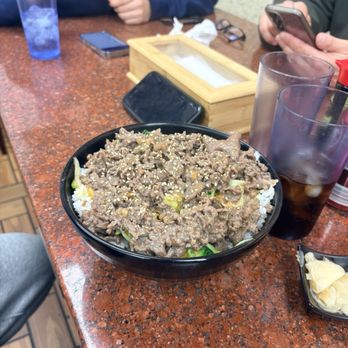 Sunshine Restaurant  - Beef bowl. - Chinese Near Me - Hanford, California
