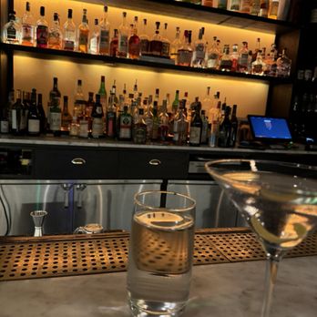 The Study at Morrison House - Cocktail Bars Near Me - Alexandria, Virginia The Study at Morrison House - Cocktail Bars Near Me - Alexandria, Virginia