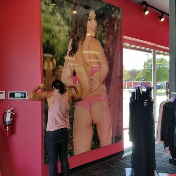 HUSTLER Hollywood - I know whose back I think is more impressive and it's not mine - Adult Shops Near Me - San Antonio, Texas HUSTLER Hollywood - I know whose back I think is more impressive and it's not mine - Adult Shops Near Me - San Antonio, Texas