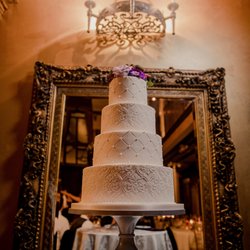 Ashley Cakes - Our stunning cake