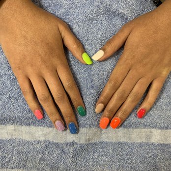 Bella Nail Spa - Dip Nails - Nail Salons Near Me - Hermitage, Tennessee
