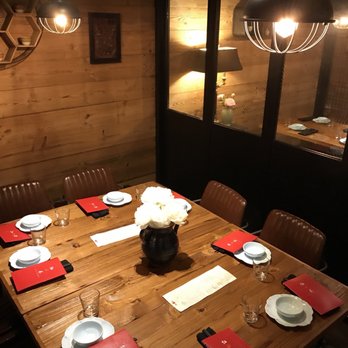 Peony Kitchen - Dining room - Chinese Near Me - Bellevue, Washington