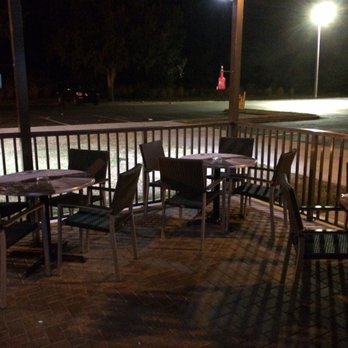 Paddywagon Irish Pub - a patio at night - Bars Near Me - Plant City, Florida Paddywagon Irish Pub - a patio at night - Bars Near Me - Plant City, Florida