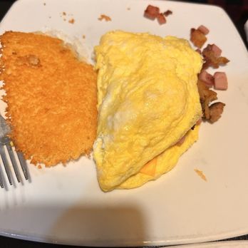 Family Table Cafe - Meat lovers omelet and parmesan grits - Breakfast & Brunch Near Me - Auburn Hills, Michigan Family Table Cafe - Meat lovers omelet and parmesan grits - Breakfast & Brunch Near Me - Auburn Hills, Michigan