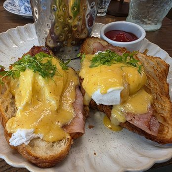 ROLi - Eggs Benedict with Iberian jambon ona toasted croissant - Bars Near Me - New Haven, Connecticut ROLi - Eggs Benedict with Iberian jambon ona toasted croissant - Bars Near Me - New Haven, Connecticut
