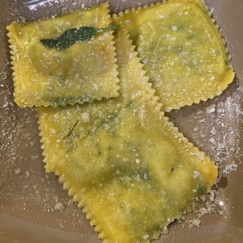 Ai Tre Scalini - Ravioli with spinach and ricotta in a butter sauce - Wine Bars Near Me - Rome, RM Ai Tre Scalini - Ravioli with spinach and ricotta in a butter sauce - Wine Bars Near Me - Rome, RM