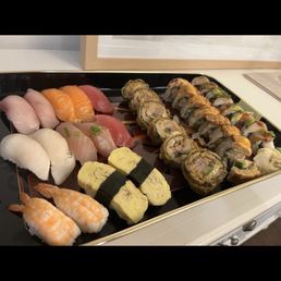 Hokkaido Sushi Set (This is a to-go order that was replated on a serving dish I have) Hokkaido Sushi Set (This is a to-go order that was replated on a serving dish I have)